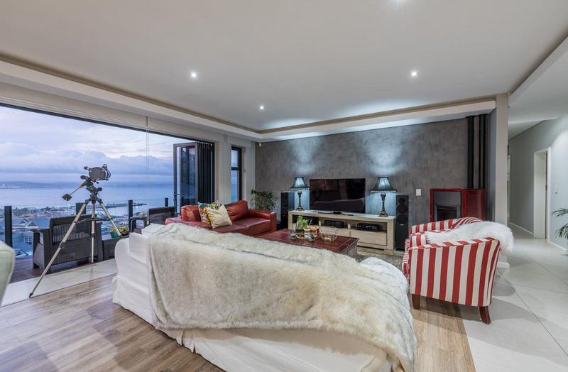 3 Bedroom Property for Sale in Linkside Western Cape